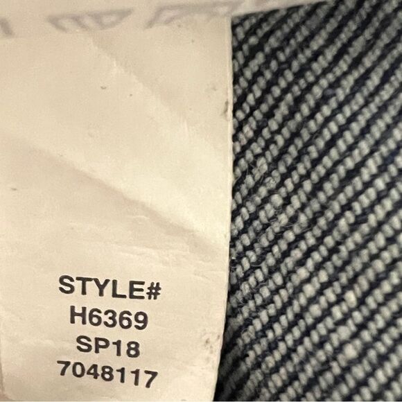 10" High-Rise Skinny Jeans: Drop-Hem Edition 25 Button Fly Magic Pockets $135 - Picture 13 of 14